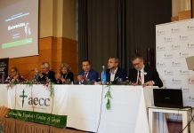 La AECC inaugura con éxito el II Congreso Andaluz de Pacientes con Cáncer