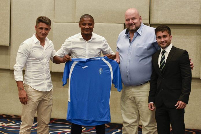 Foto Catanha firma