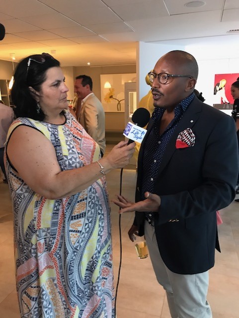 Emma de Aceoo entrevistando a Imad Yassin