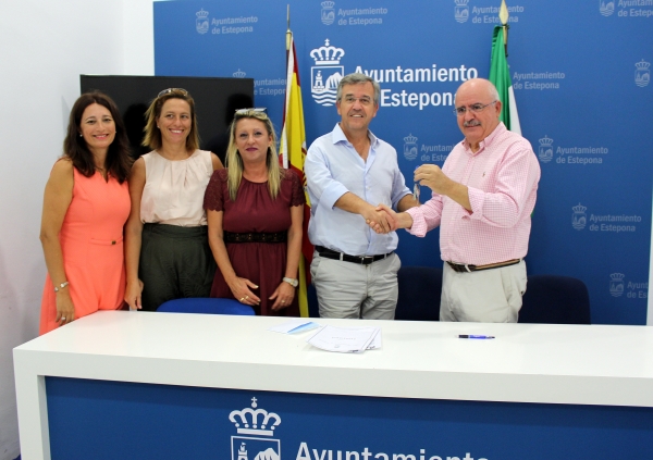 Foto Aprona alcalde Estepona