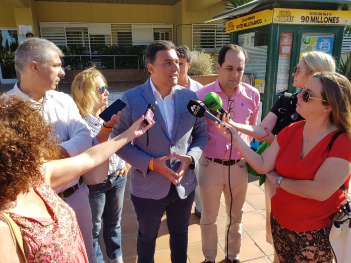 Carlos Hernández White, en el Hospital Costa del Sol