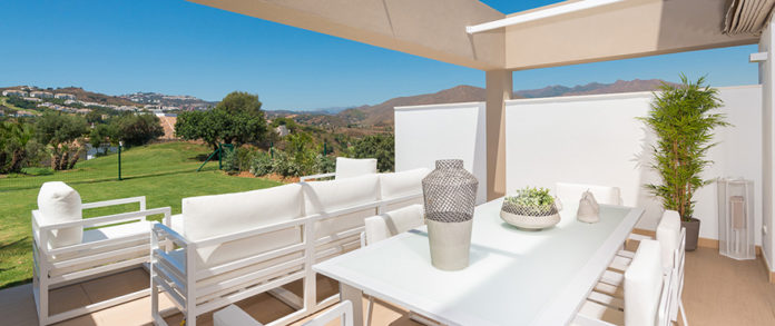 Taylor Wimpey España_Horizon_Golf_townhouse_terrace