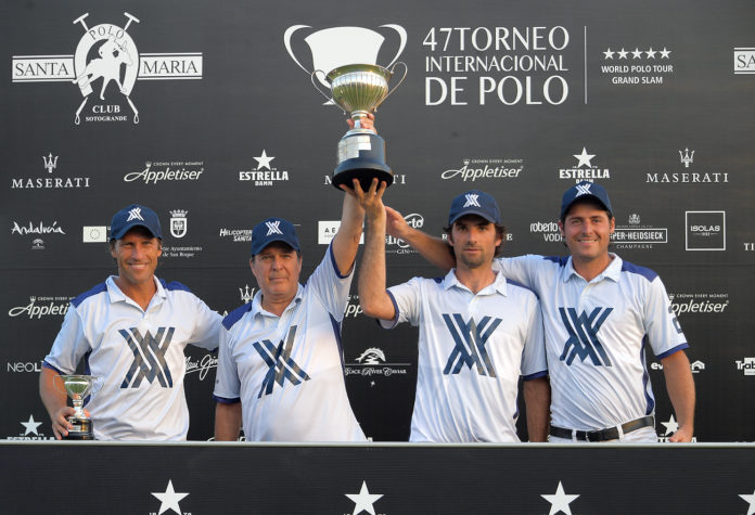 Ayala vencedor de la Copa de Bronce Estrella Damm de Mediano HCP