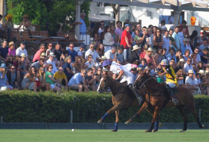 Instante del partido Marqués de Riscal contra MB Polo