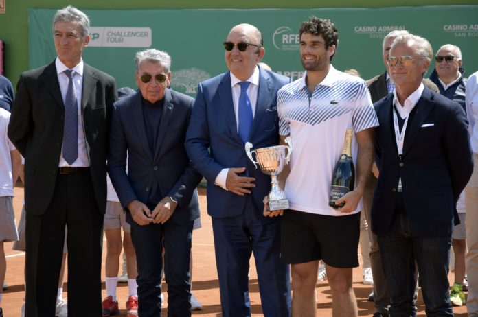 entrega_trofeo