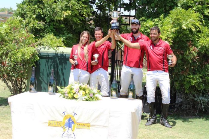 Tyrone recoge el trofeo Memorial Andrés Parladé