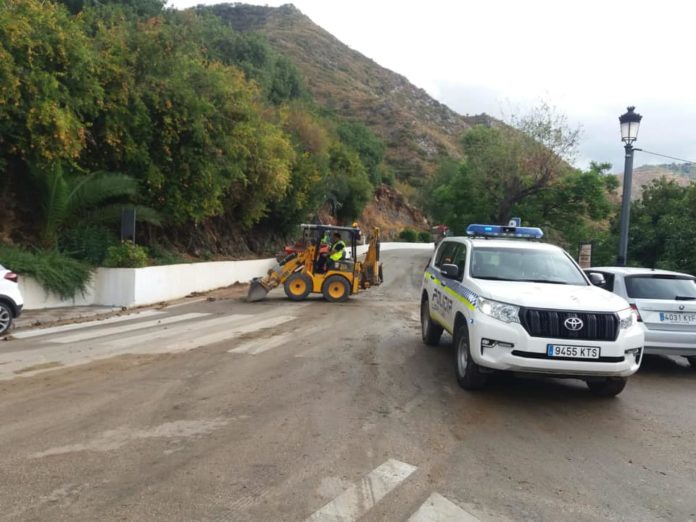 Foto carretera Ojén( foto del alcalde )
