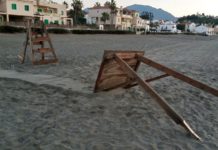 Casares denuncia actos vandálicos en sus playas