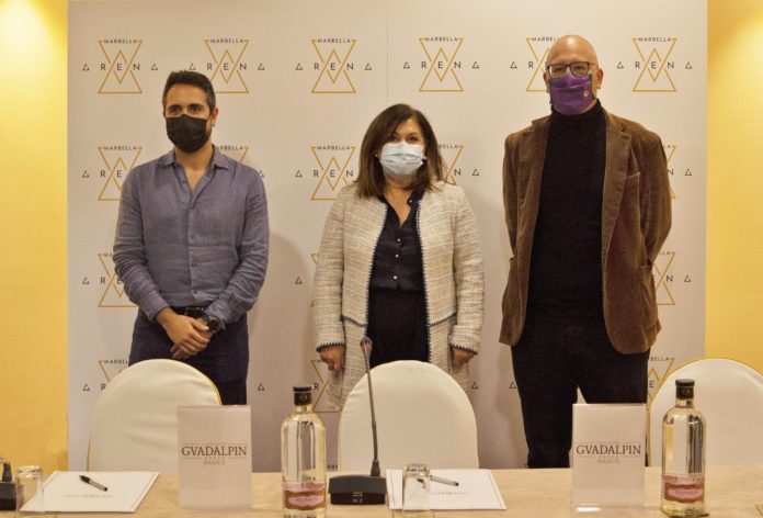 Julio Erostarbe, Carmen Díaz y Luis Miguel Martín en la rueda de prensa de la nueva temporada de Marbella Arena.