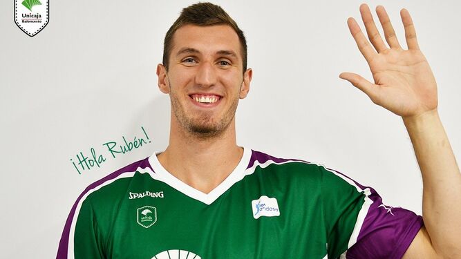 Ruben-Guerrero-primer-fichaje-Unicaja_1356474557_100169093_667x375