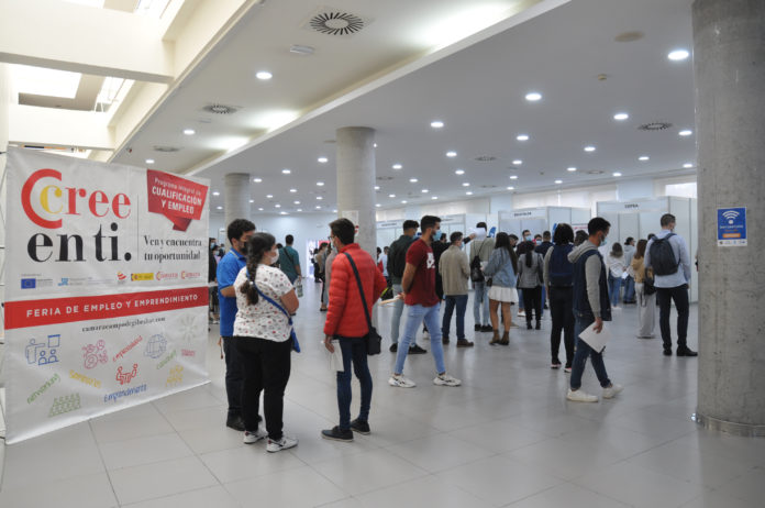 Feria de empleo asistentes