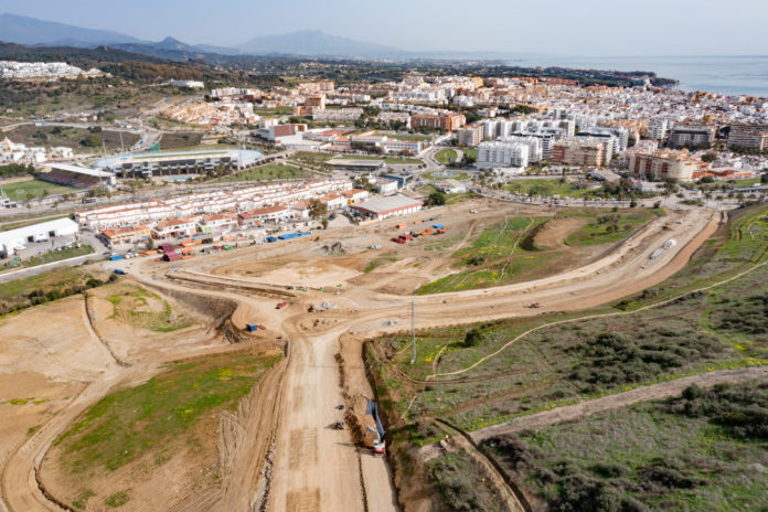 OBRAS URBANIZACION LAS MESAS (R5) 31-01-22-7