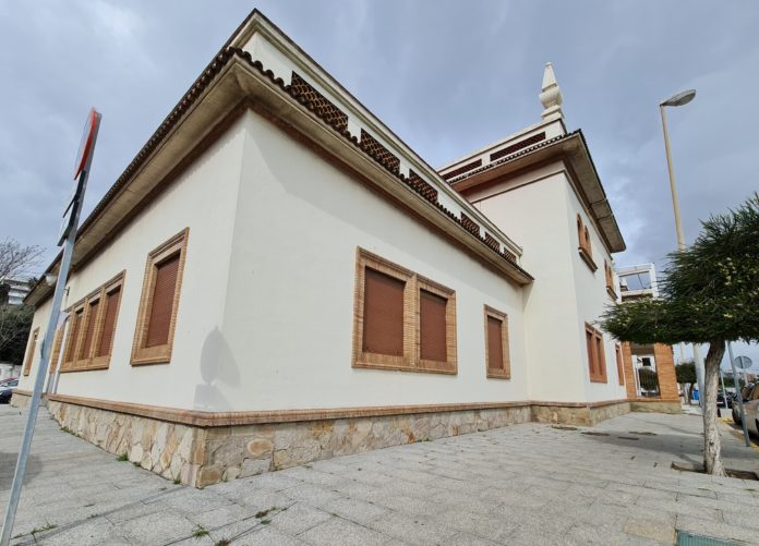 Edificio Junta de Obras. Lateral