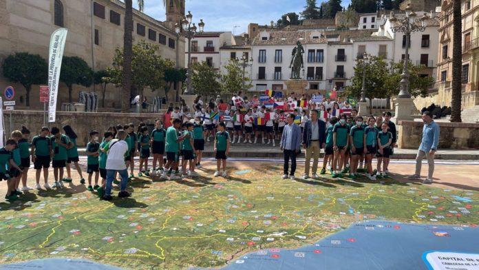mapa-gigante-de-la-provincia-en-antequera-(3)