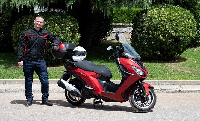 Foto moto Peugeot