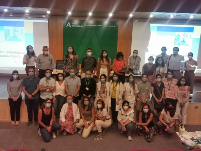 FOTO NOTA PRENSA_CURSO CIRUGIA DERMATOLÓGICA BÁSICA