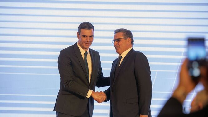 Pedro-Sanchez-Aziz-Ajanuch-Rabat_1762334958_175957977_667x375