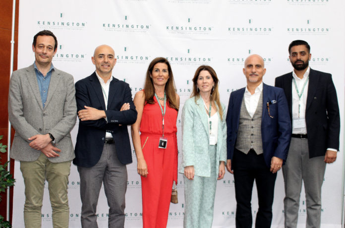 kensington grupo presentación Marbella