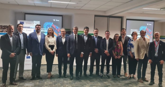 Delegación con ministro