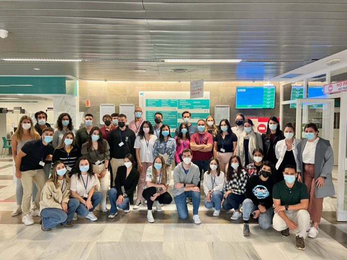 FOTO NOTA DE PRENSA_BIENVENIDA RESIDENTES HCS 2023