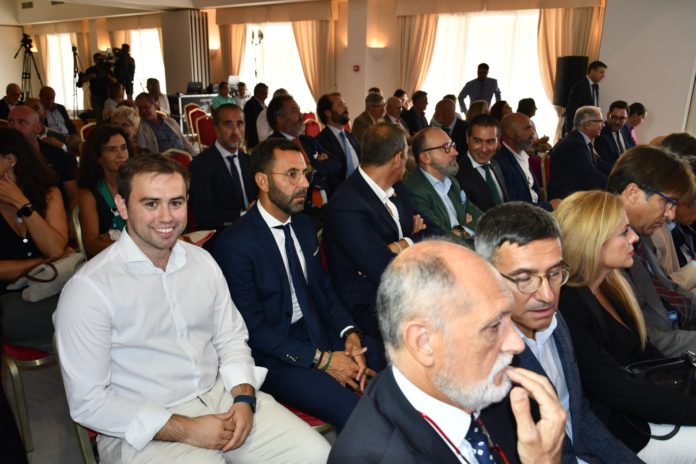 2023 presentan memoria AGIDSC_3515