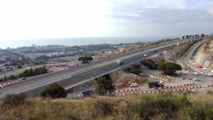 Heridas dos mujeres en un accidente de tráfico en la AP-7 en Benalmádena (Málaga)