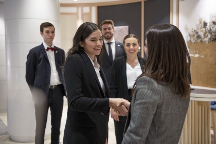 Les Roches Students Guest Experience2
