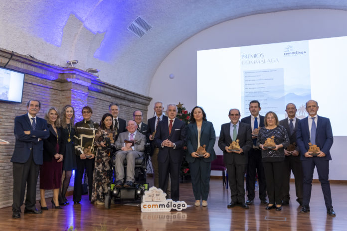 Foto de grupo de los premiados