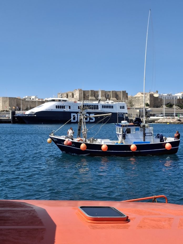 Pesquero Puerto de Tarifa 12 julio 2024