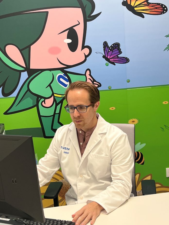 Dr. Enrique Sánchez, jefe del servicio de Pediatría del Hospital Vithas Xanit Internacional