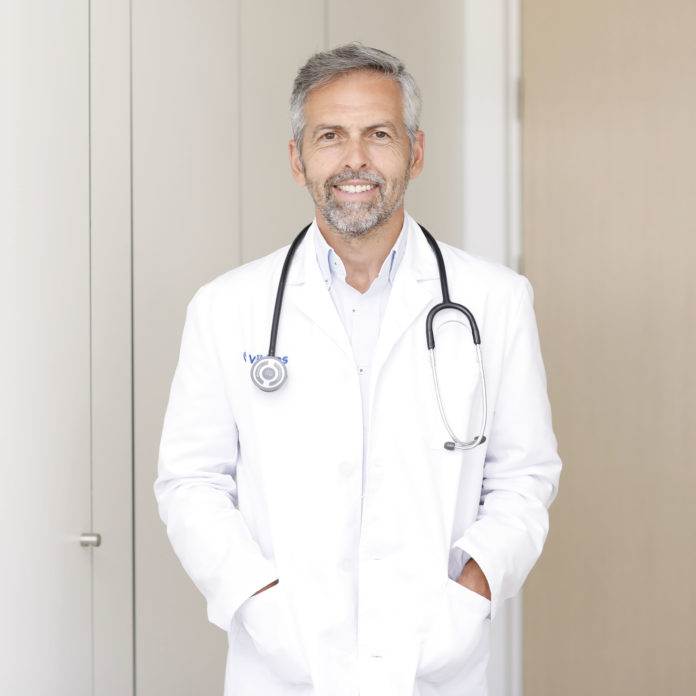 Dr. Gustavo de Luiz, neumólogo en el Hospital Vithas Xanit (Málaga)