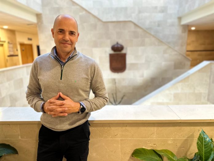 José-Sánchez-ha-ofrecido-un-balance-de-la-Concejalía-de-Playas