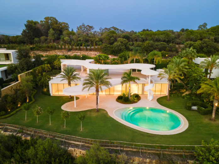 PLP.-Villa en venta en Finca Cortesín