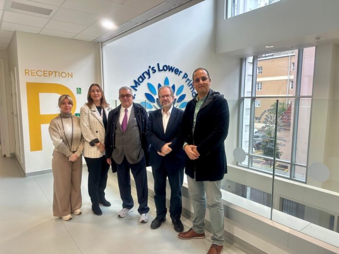 Visita a Gibraltar de la dirección del colegio Everest de Tánger (6)