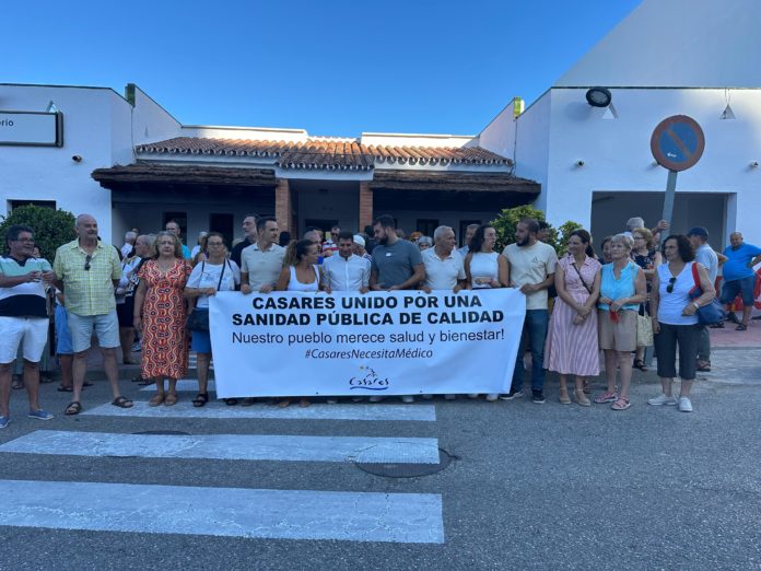 Concentración falta de medicos en Casares (1)