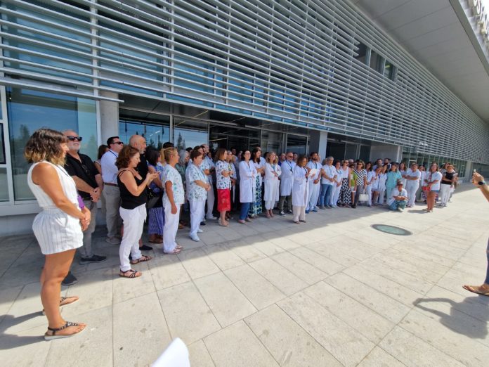 FOTO NOTA CONCENTRACIÓN CONTRA AGRES
